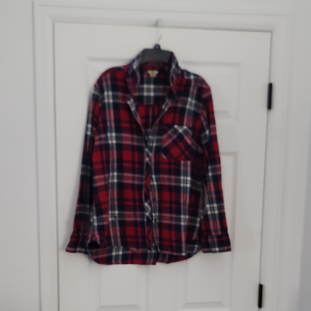 Woolrich Womens Red and Navy Plaid Shirt